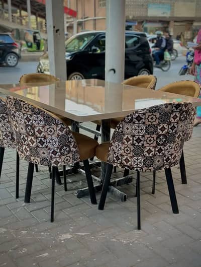 Dining Table//4,6 & 8 Seater Dining Table//Wooden Dining//Top Glass
