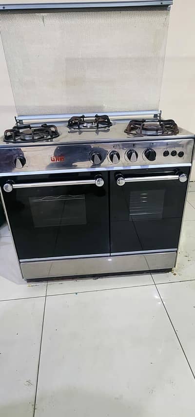 Cooking Range in New condition All in 1 cooking Range  for daily use