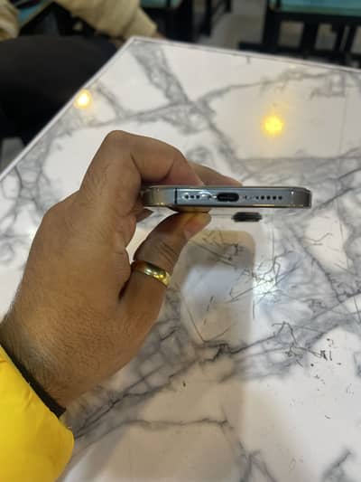 Brand new iphone for sale with cable