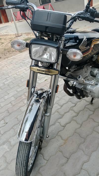 Honda 125 Special Golden Edition 125 Self