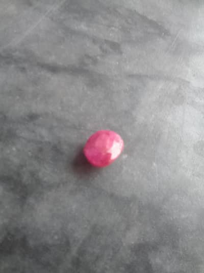 Pink ruby 2 carat