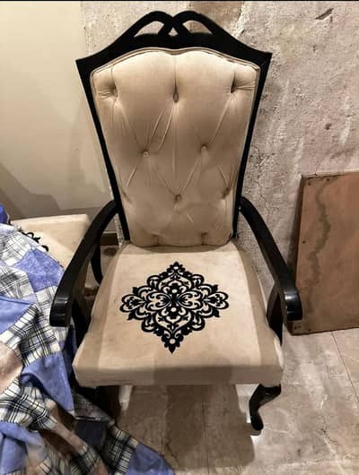 7 seater luxury dinning table set