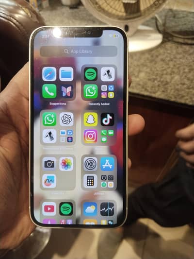 64 gb memory  battery health 77