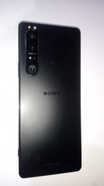 Sony Xperia 1 mark 3 12/252 minor shaded 2 months sim time