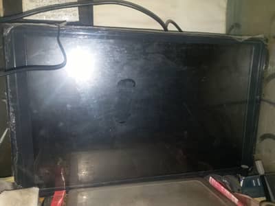 24 inch LCD simpal
