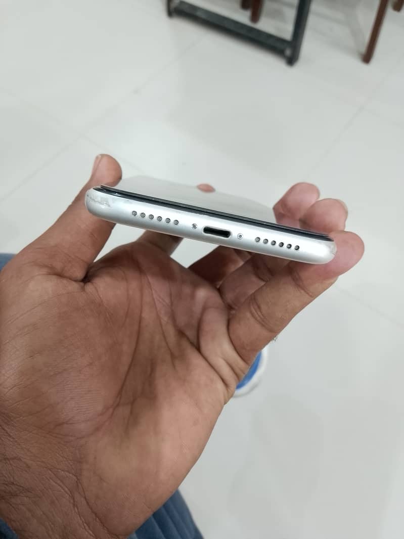 iPhone 11 Exchange/Sale 5