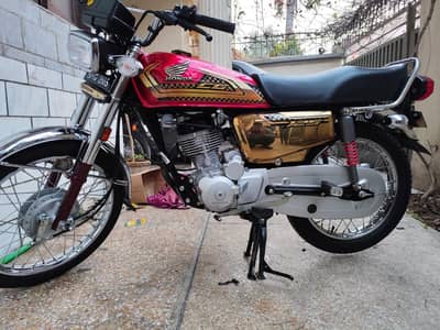 Honda Gold 125, 2025