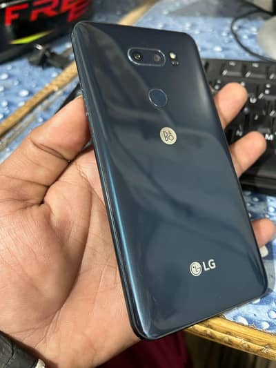Lg v30