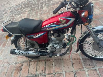 Honda 125 bike