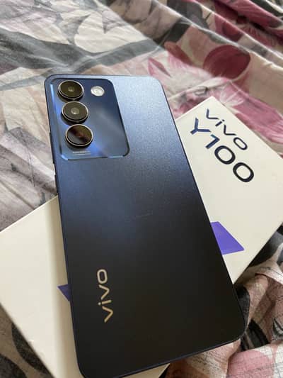 Vivo y100