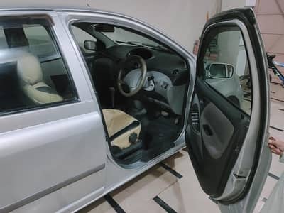 vitz 2001, import 2011