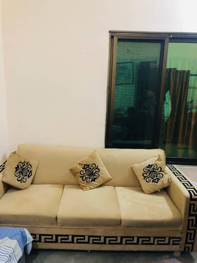 Like new condition ha just 8 month use kia ha