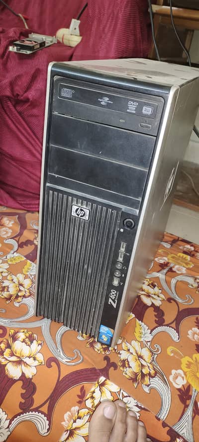 HP z400 12gb ram 500hdd and 128gb SSD e5645 better than i7 4th gen