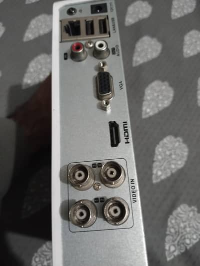 ہک ویژن 4 چینل سی سی ٹی وی ڈی وی آر برائے فروخت