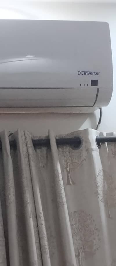 Used 1.5 Haier Inverter AC i