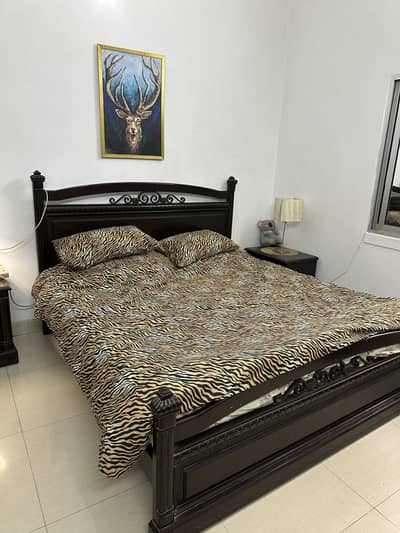 Urgently bed set sale