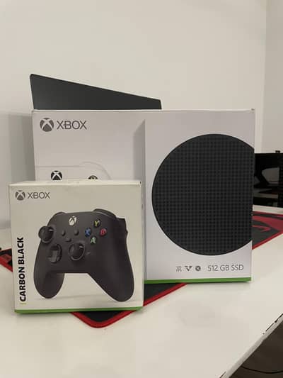 Xbox Series S 512GB + Xbox Series X controller