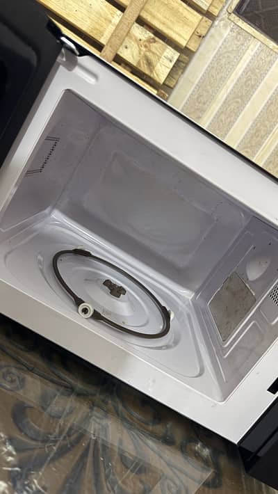 PEL Classic Plus microwave (20 L capacity)