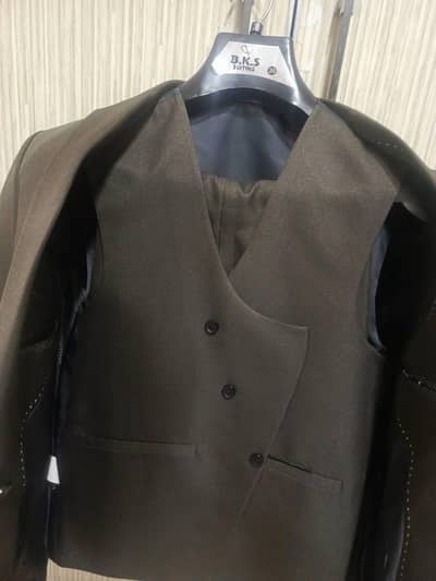 pent coat 36 no or coat 34 no