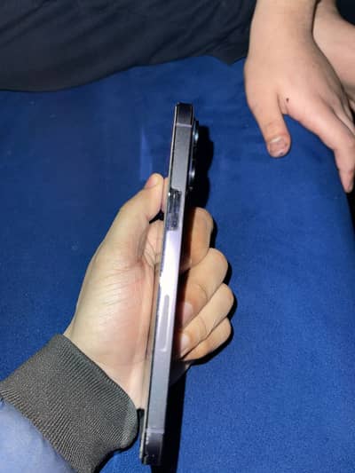 Iphone 14 pro max L LA non pta jv