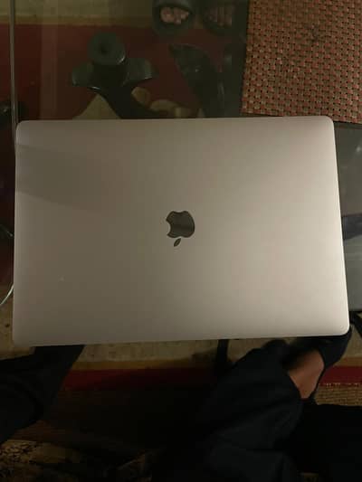 macbook pro 2019 core i9