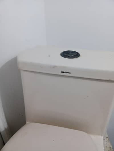 Magma Commode