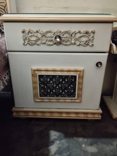 Wood and dressing table, side table  makeup vanity for sale