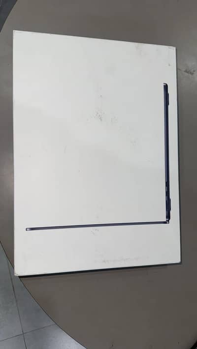 MacBook Air M4 , 16/256  13 inch , Non Active Pinpack