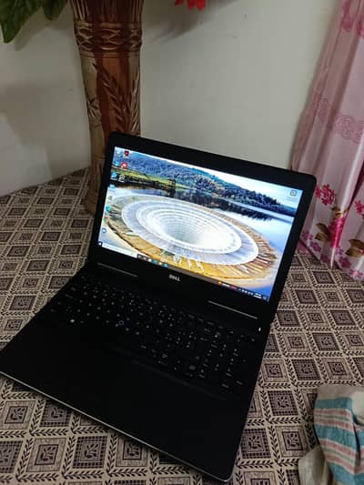  Dell Core i7-6820HQ | 16GB RAM | 4GB NVIDIA Quadro | Fast NVMe SSD