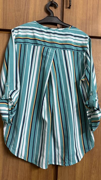 Cougar small shirt Brand new