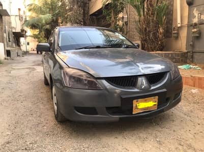 Mitsubishi lancer glx 2006 urgent family used