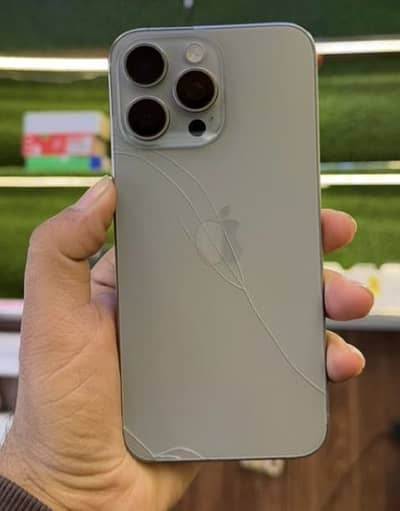 iphone 15 pro max 256 GB (update reset off )