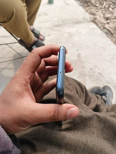 all okay phone hai box charge