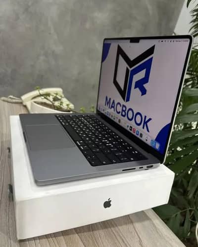 MacBook Pro M2 Pro 14 16 GB 512 GB