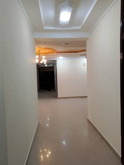 1 Kanal Triple-Storey Commercial Building for Rent Ideal for Guest House / IT Office