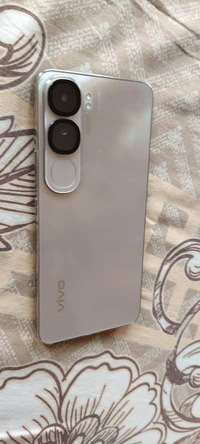 Vivo Y200