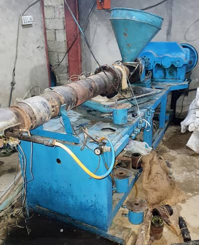 Plastic pipe machine