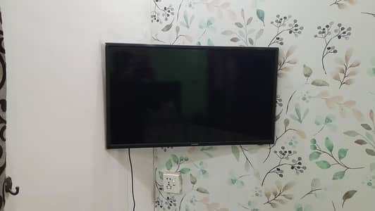 Samsung 32" LED for sale