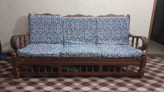Used Wooden 5 Seater Sofa Set