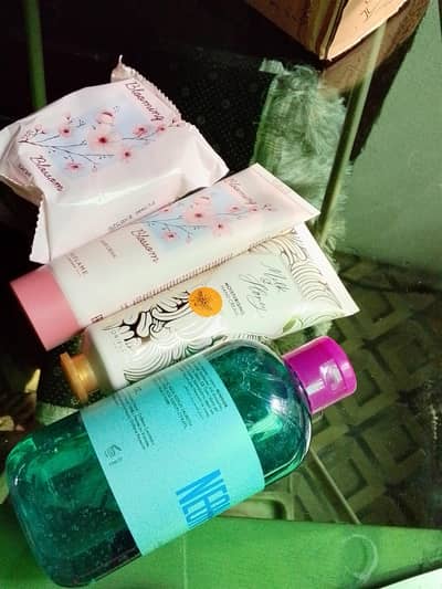 Soap,hand creams ,body wash (international brand)