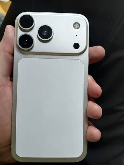 Apple iPhone XR converted to 17