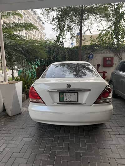 Nissan Sunny Ex-Saloon 1.6 Automatic (Imported)