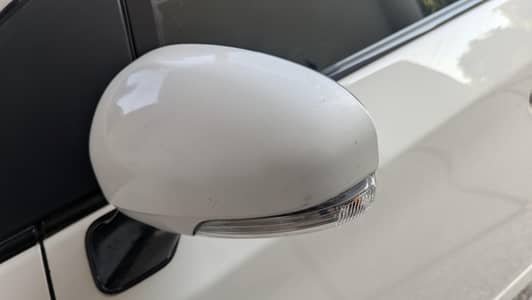 Toyota Prius Side mirror