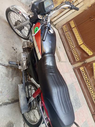 Urgent sale contact no 03145065986