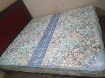 2 mattres hain 1 medicated 1 supreme fom