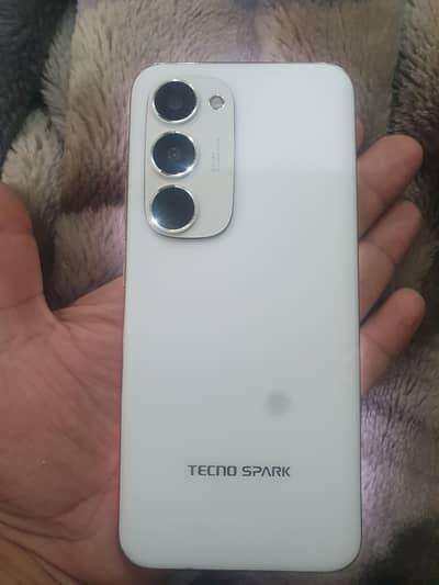 tecno spark 40 pro+