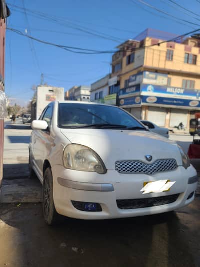 vitz with no touchup only one pice touchup