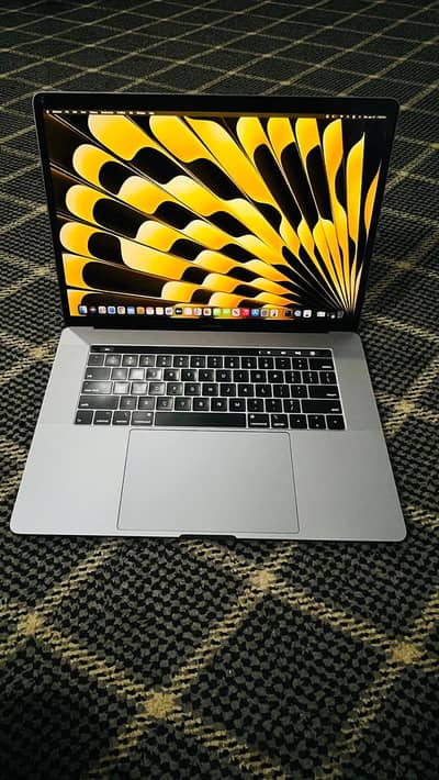 Apple Mac book pro max model 2019 15 inch for sale