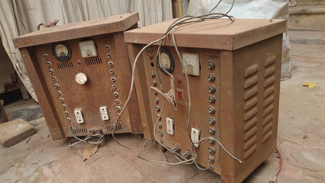 بیٹری چارجر 0