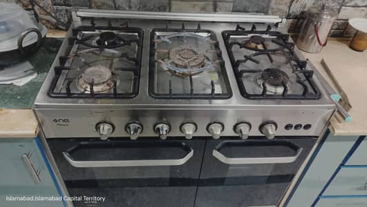 Cooking range Six burners and two cabinet